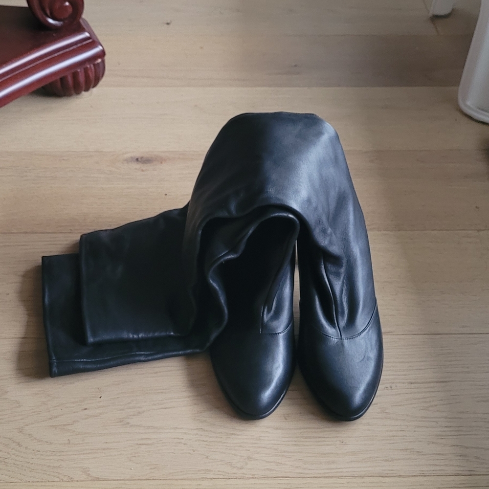 Stuart Weitzman Knee-High Leather Boots
